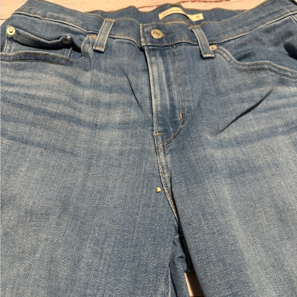 NWOT Levi's Women's Straight Leg Blue Jeans - Picture 8 of 13